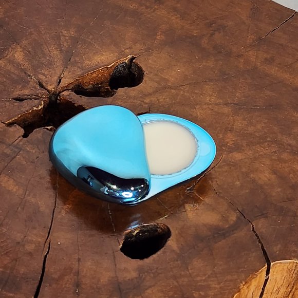 Seven7h Sense Botanical Therapy Pebble Lip Balm in Winter Berry - Picture 7 of 7